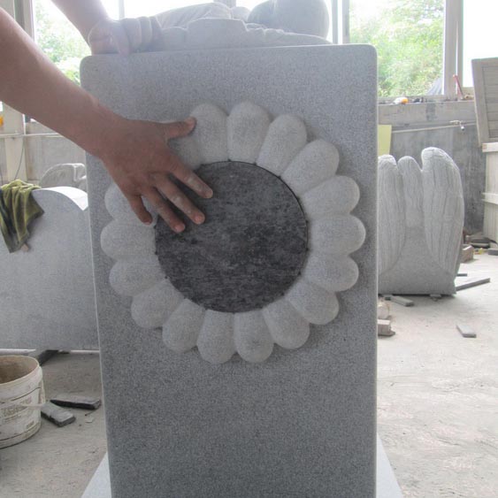 FlowerTH.jpg